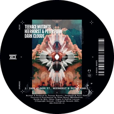 Dark Clouds Ft Heerhorst And Peter Pahn Footmachine