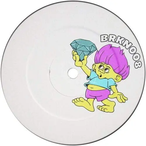 BRKN008_front Crystal city