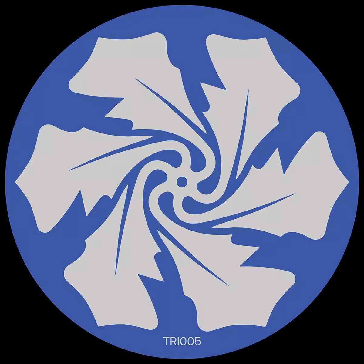 TRI005-FRONTCOVER En El Fondo Una Bestia